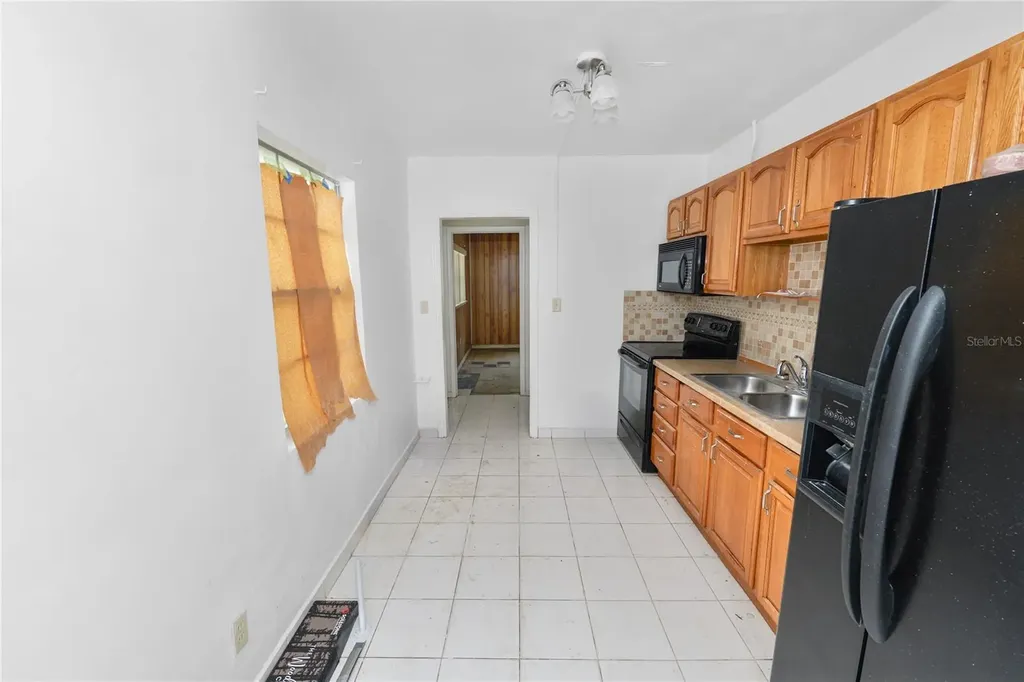 403 W Valencia Street Lakeland FL 33805