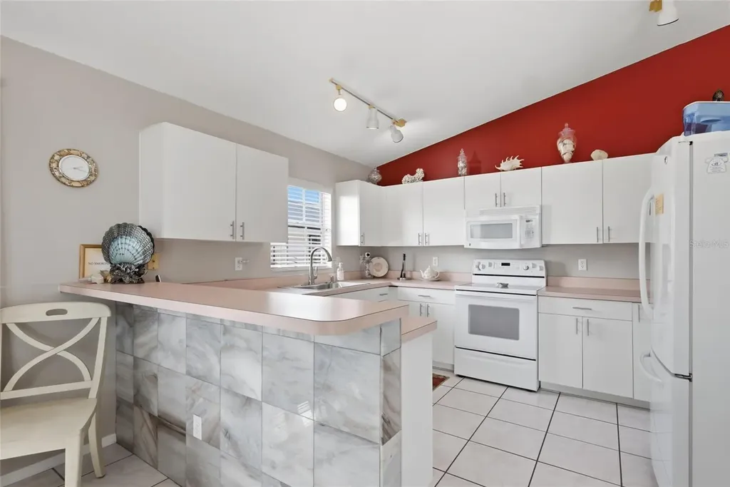2806 Gulf Drive Holmes Beach FL 34217