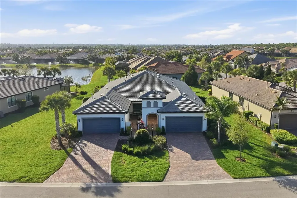 17039 Hampton Falls Terrace Bradenton FL 34202