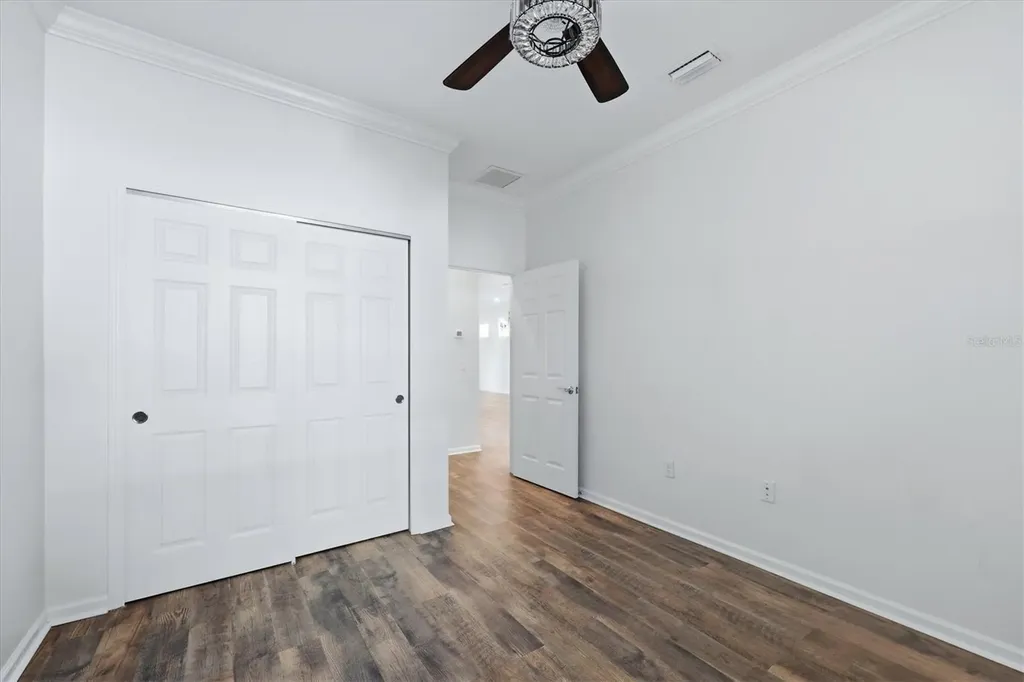 17039 Hampton Falls Terrace Bradenton FL 34202
