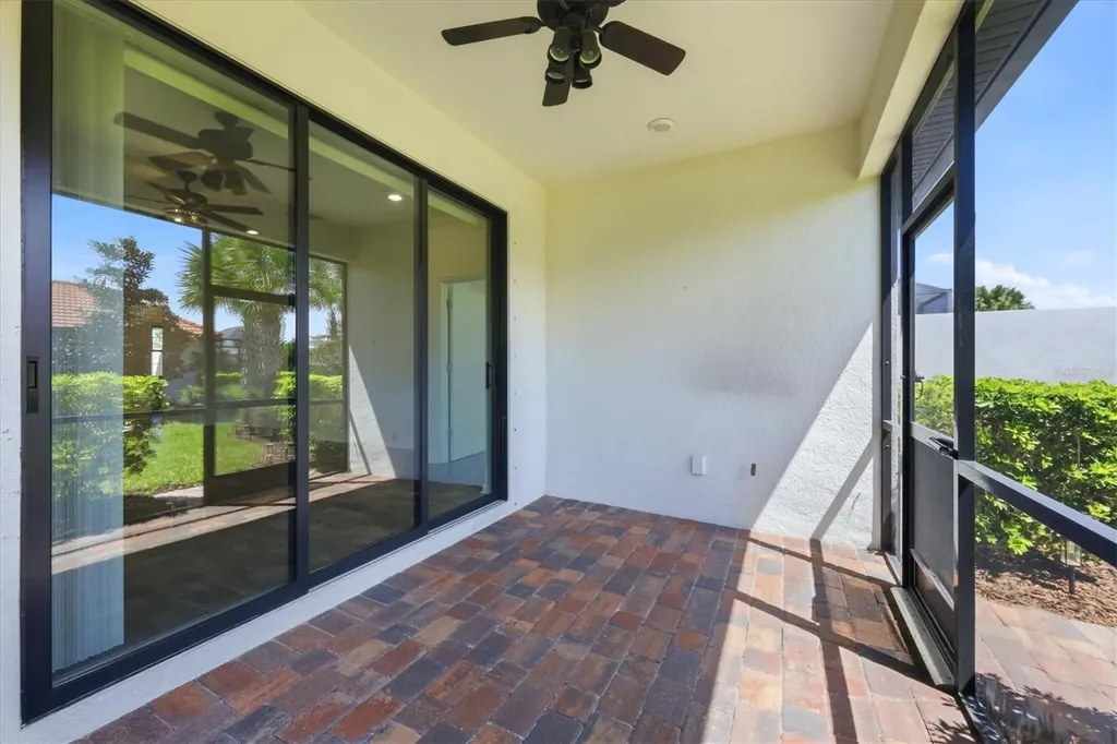 17039 Hampton Falls Terrace Bradenton FL 34202