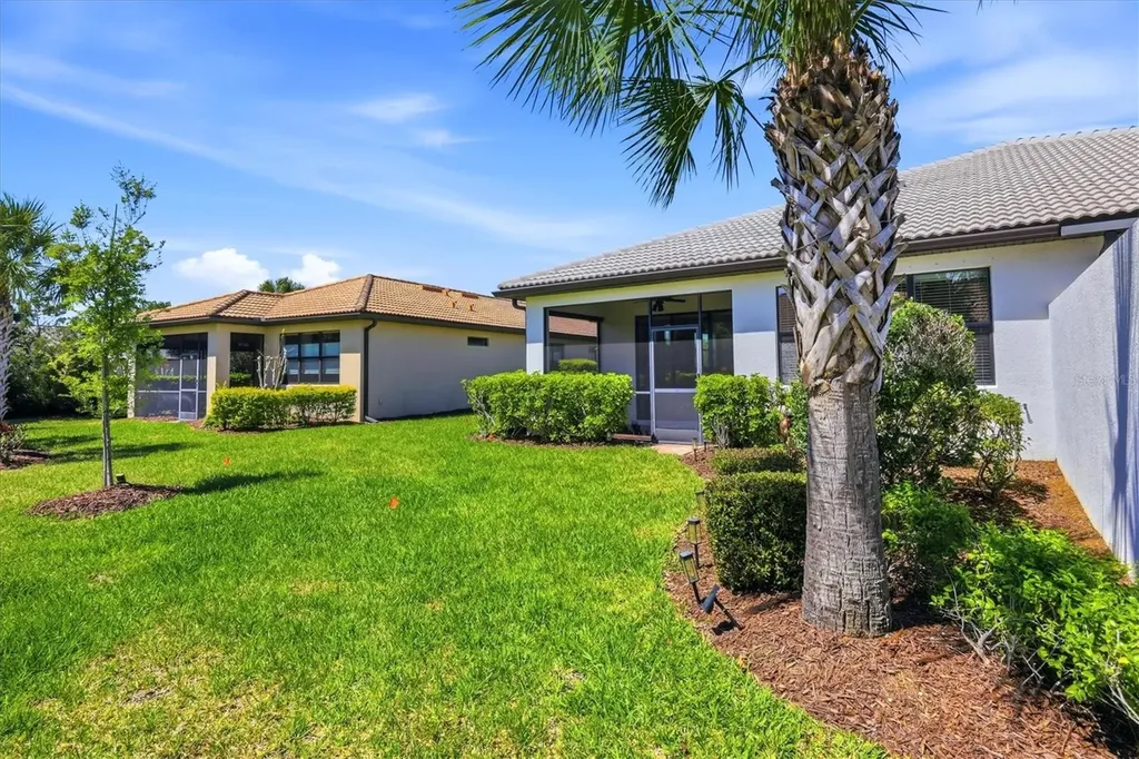 17039 Hampton Falls Terrace Bradenton FL 34202
