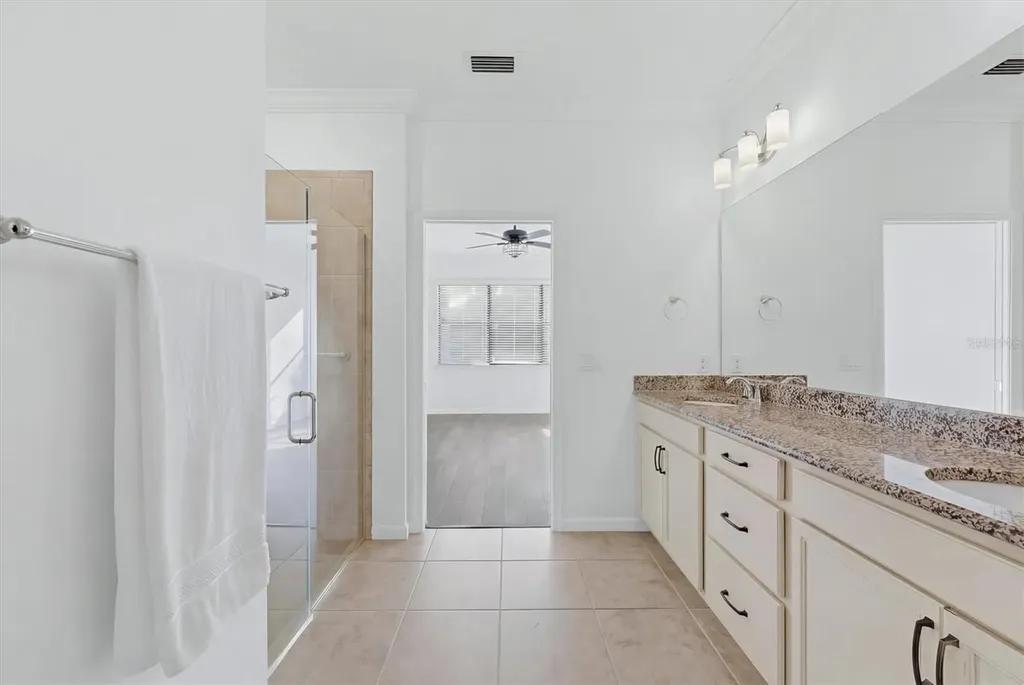 17039 Hampton Falls Terrace Bradenton FL 34202