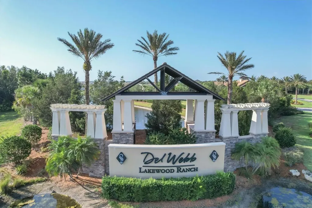 17039 Hampton Falls Terrace Bradenton FL 34202