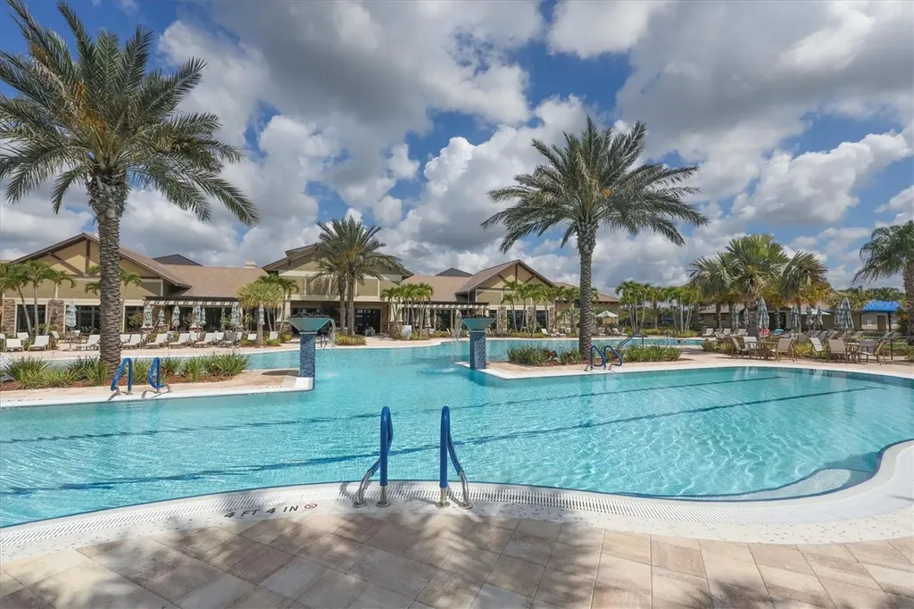 17039 Hampton Falls Terrace Bradenton FL 34202