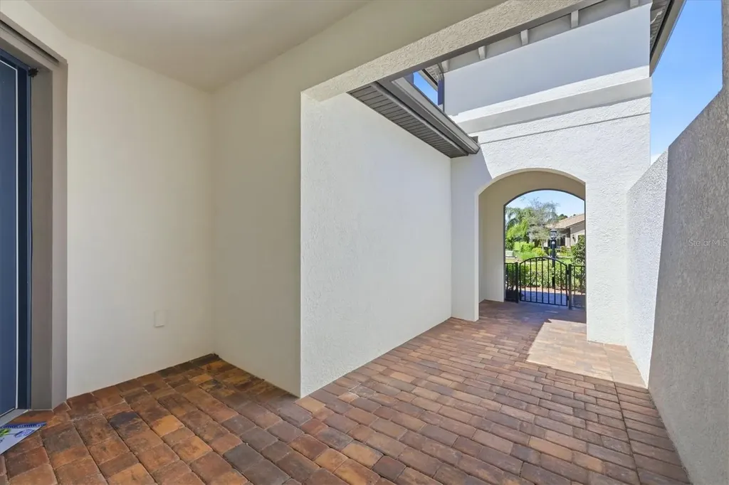 17039 Hampton Falls Terrace Bradenton FL 34202