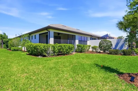 17039 Hampton Falls Terrace Bradenton FL 34202