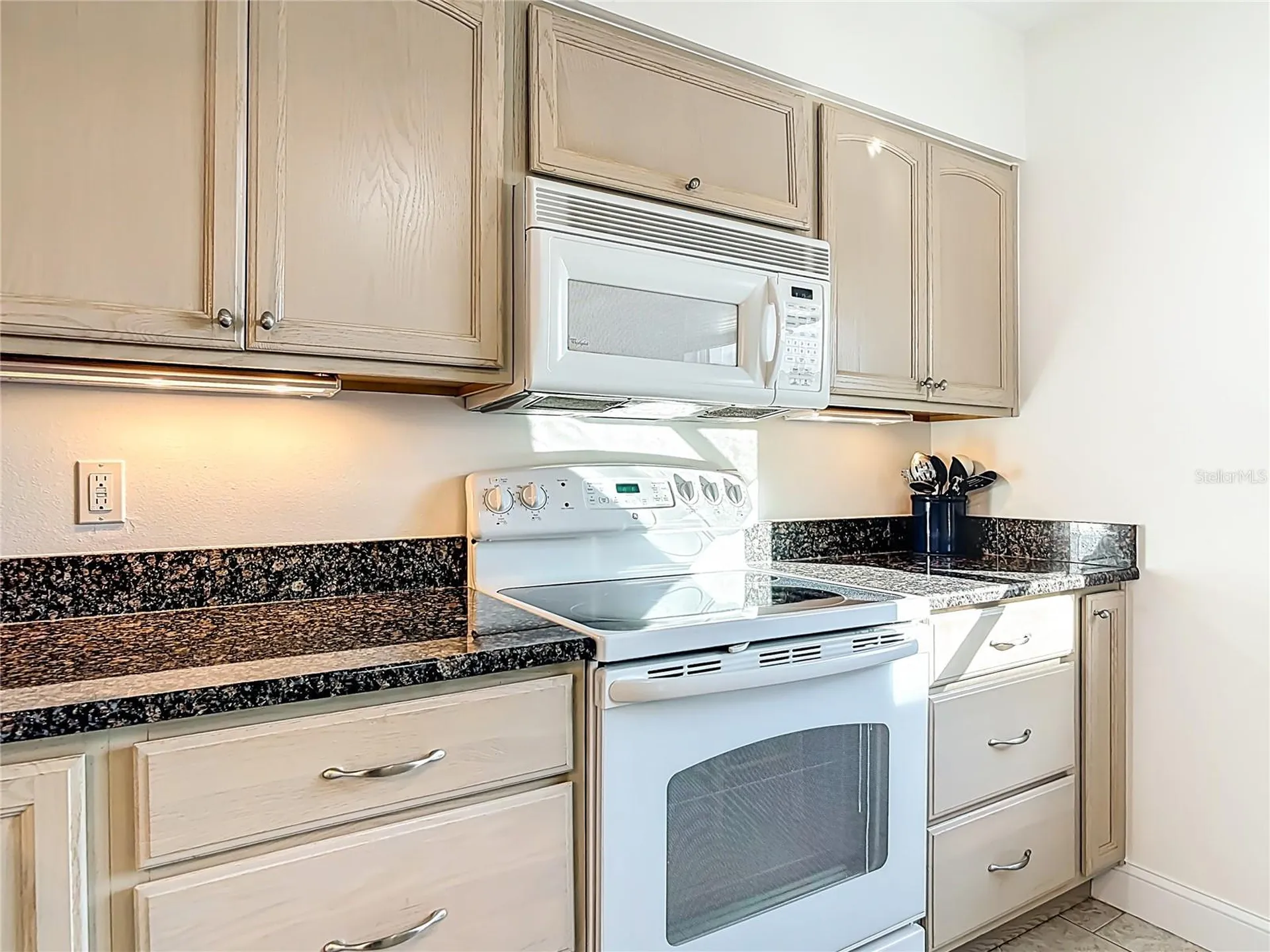 547 N Atlantic Avenue New Smyrna Beach FL 32169
