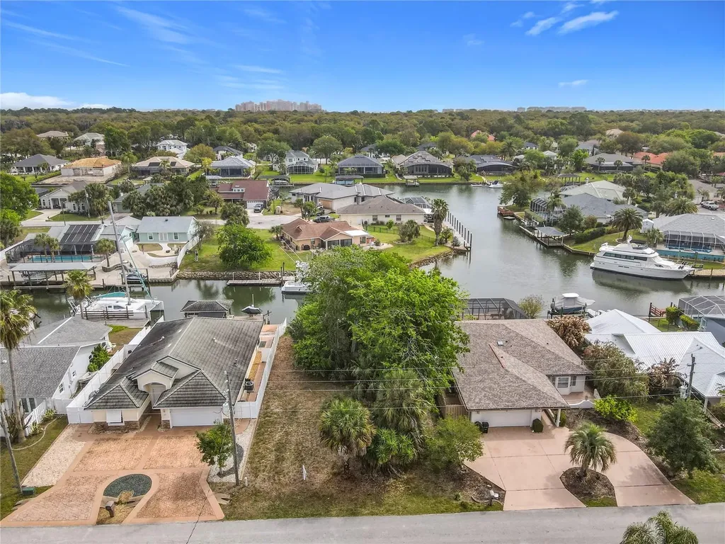 26 Comanche Court Palm Coast FL 32137