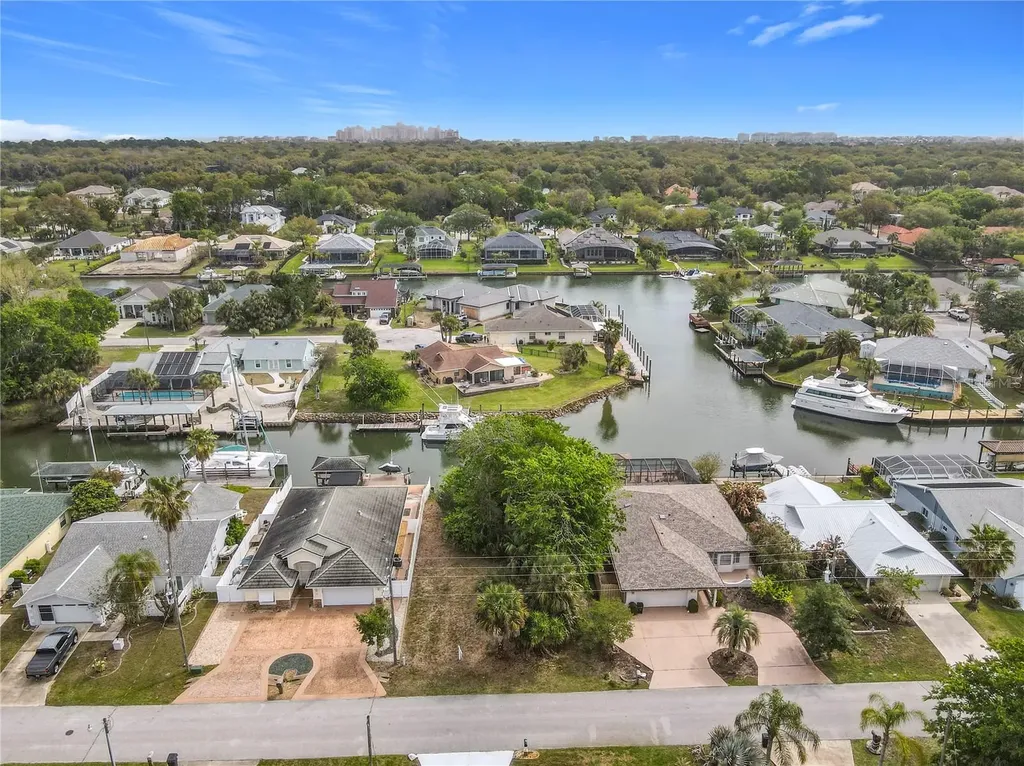 26 Comanche Court Palm Coast FL 32137