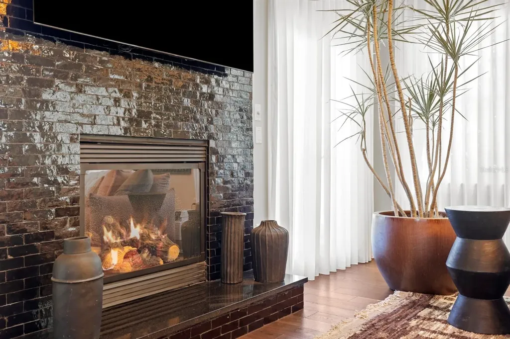 2115 W Watrous Avenue Tampa FL 33606
