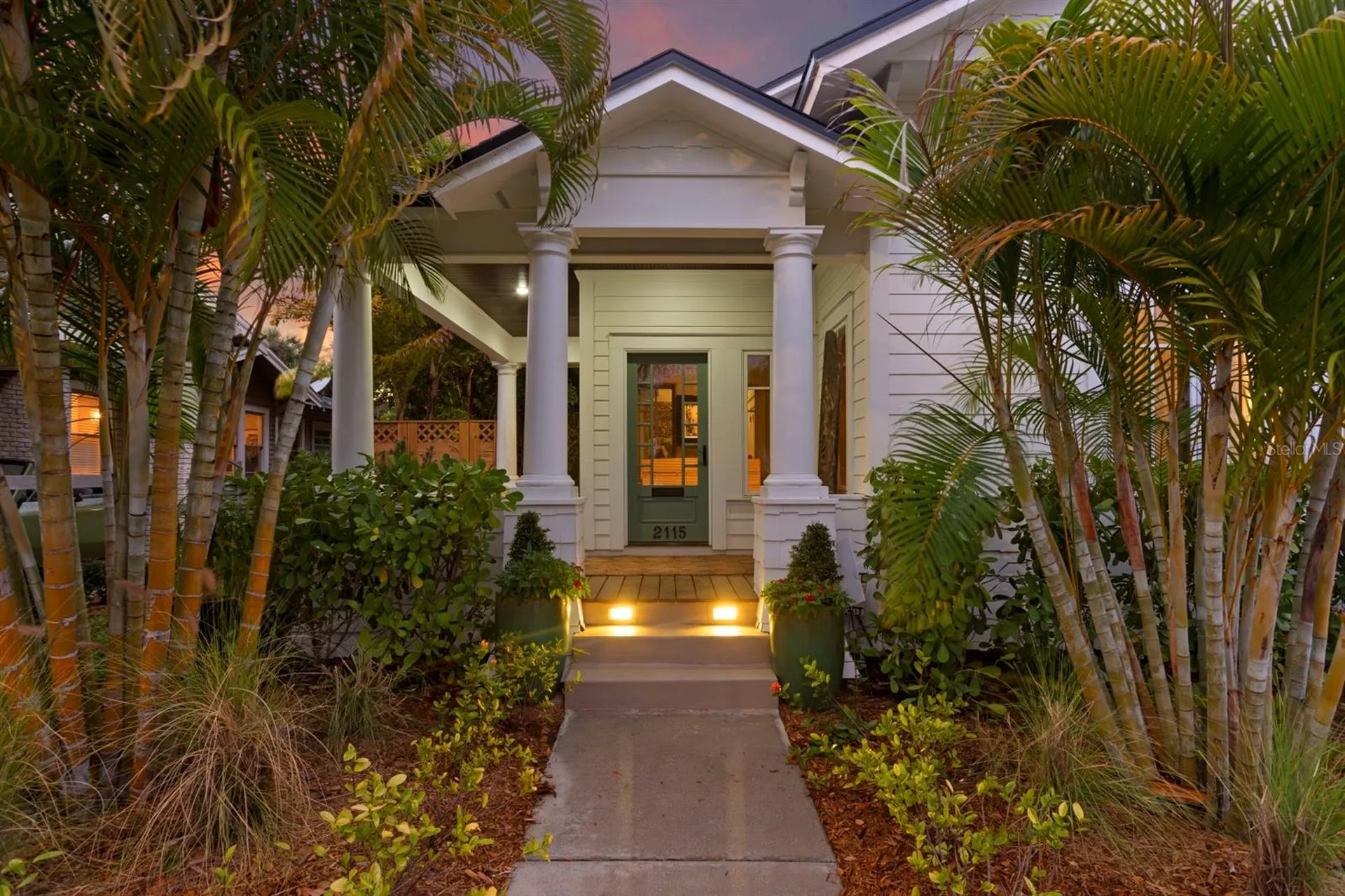2115 W Watrous Avenue Tampa FL 33606