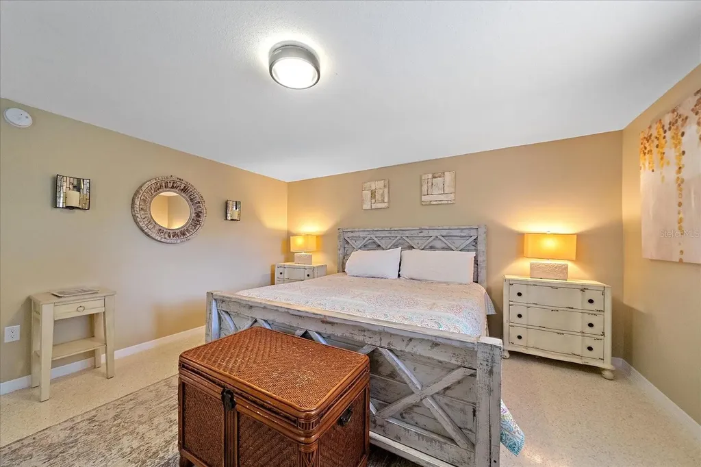 611 Venice Lane Sarasota FL 34242