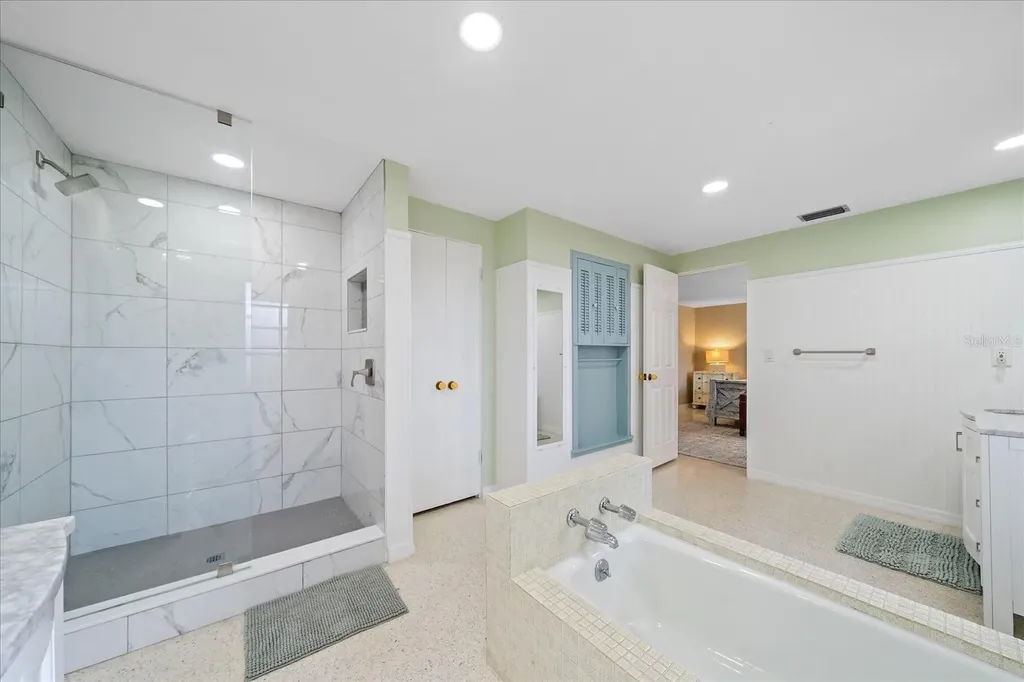 611 Venice Lane Sarasota FL 34242