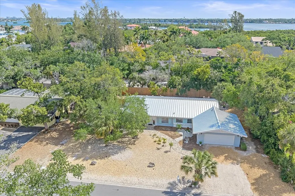 611 Venice Lane Sarasota FL 34242