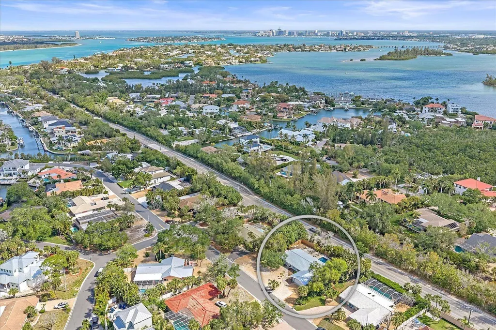 611 Venice Lane Sarasota FL 34242