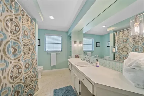 611 Venice Lane Sarasota FL 34242