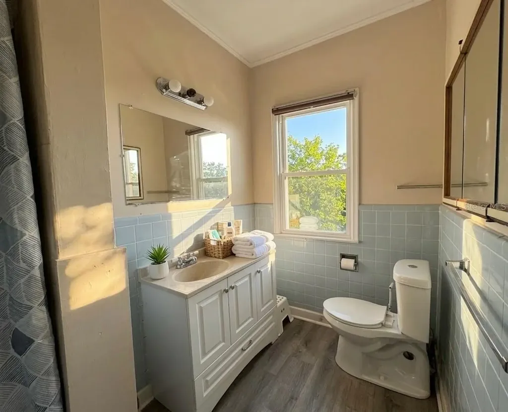 1010 14th Avenue NW Largo FL 33770