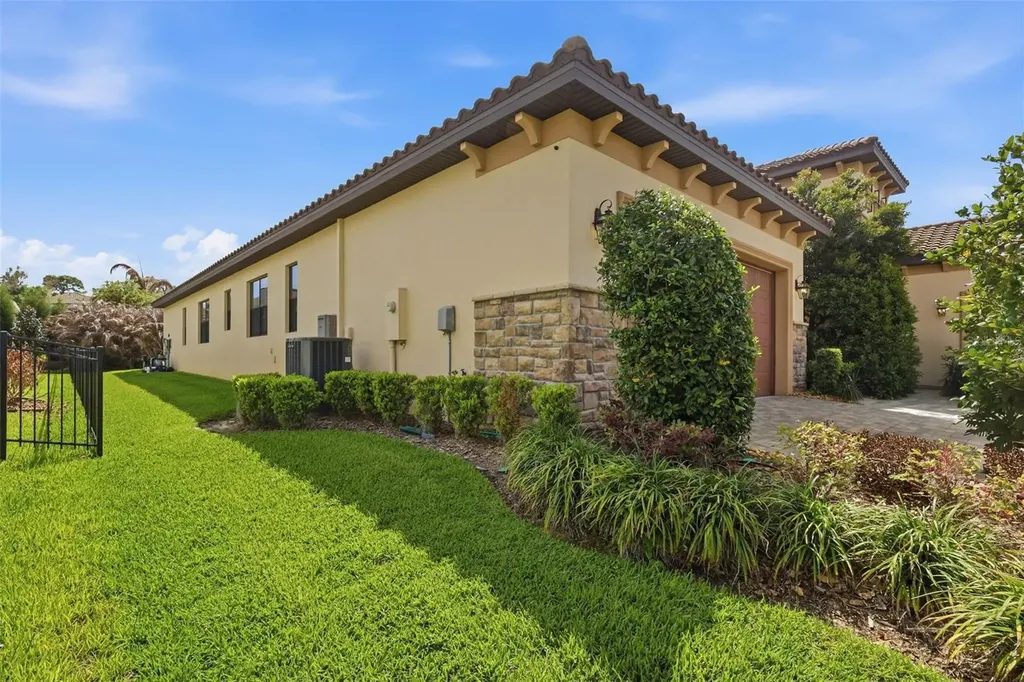 14907 Tavares Mill Avenue Lithia FL 33547