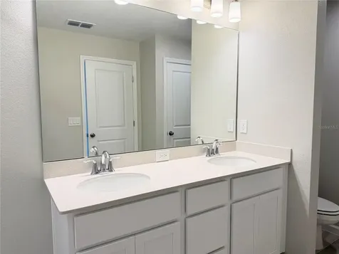 4120 Campsite Loop Orlando FL 32824