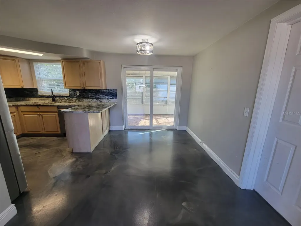 4214 Ridgefield Avenue Holiday FL 34691