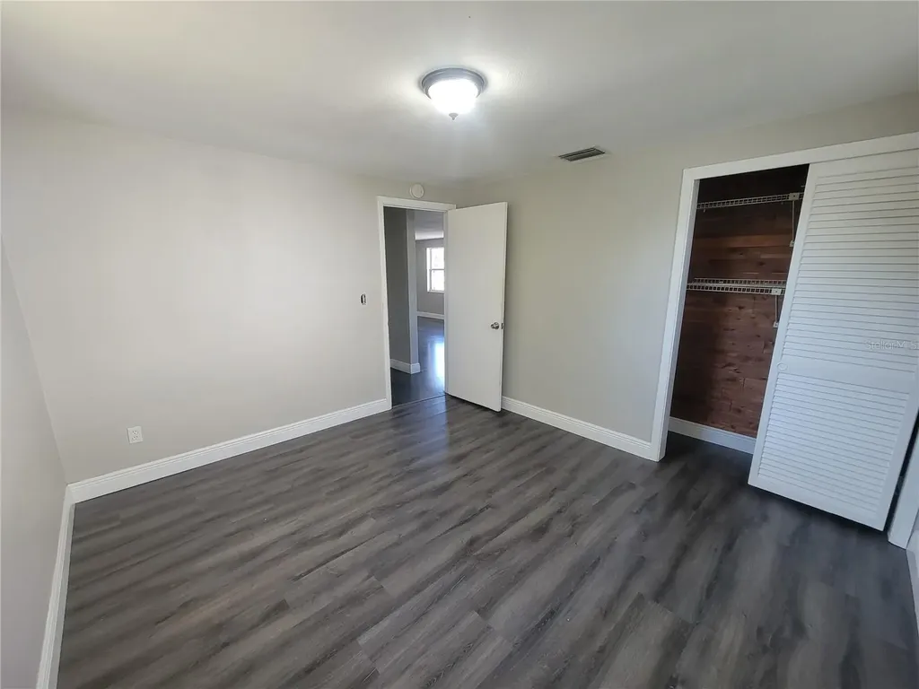 4214 Ridgefield Avenue Holiday FL 34691