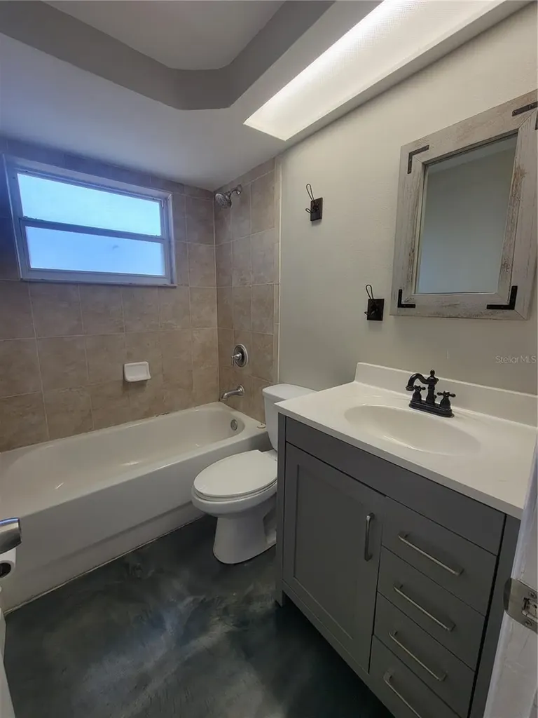4214 Ridgefield Avenue Holiday FL 34691
