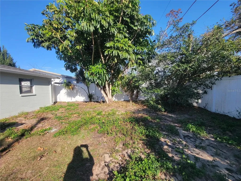 4214 Ridgefield Avenue Holiday FL 34691