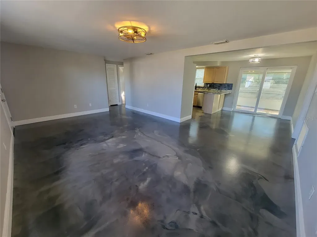 4214 Ridgefield Avenue Holiday FL 34691