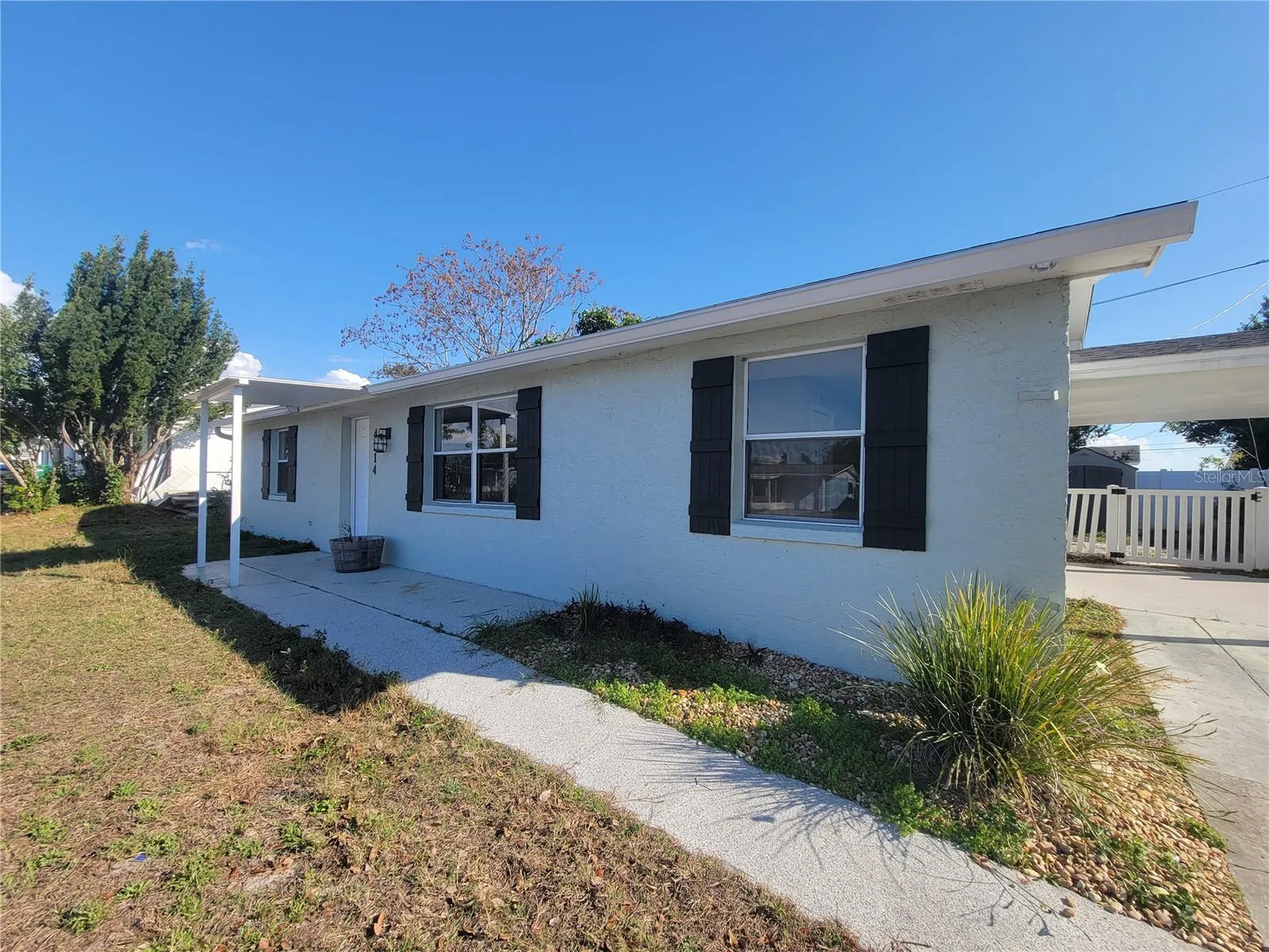 4214 Ridgefield Avenue Holiday FL 34691