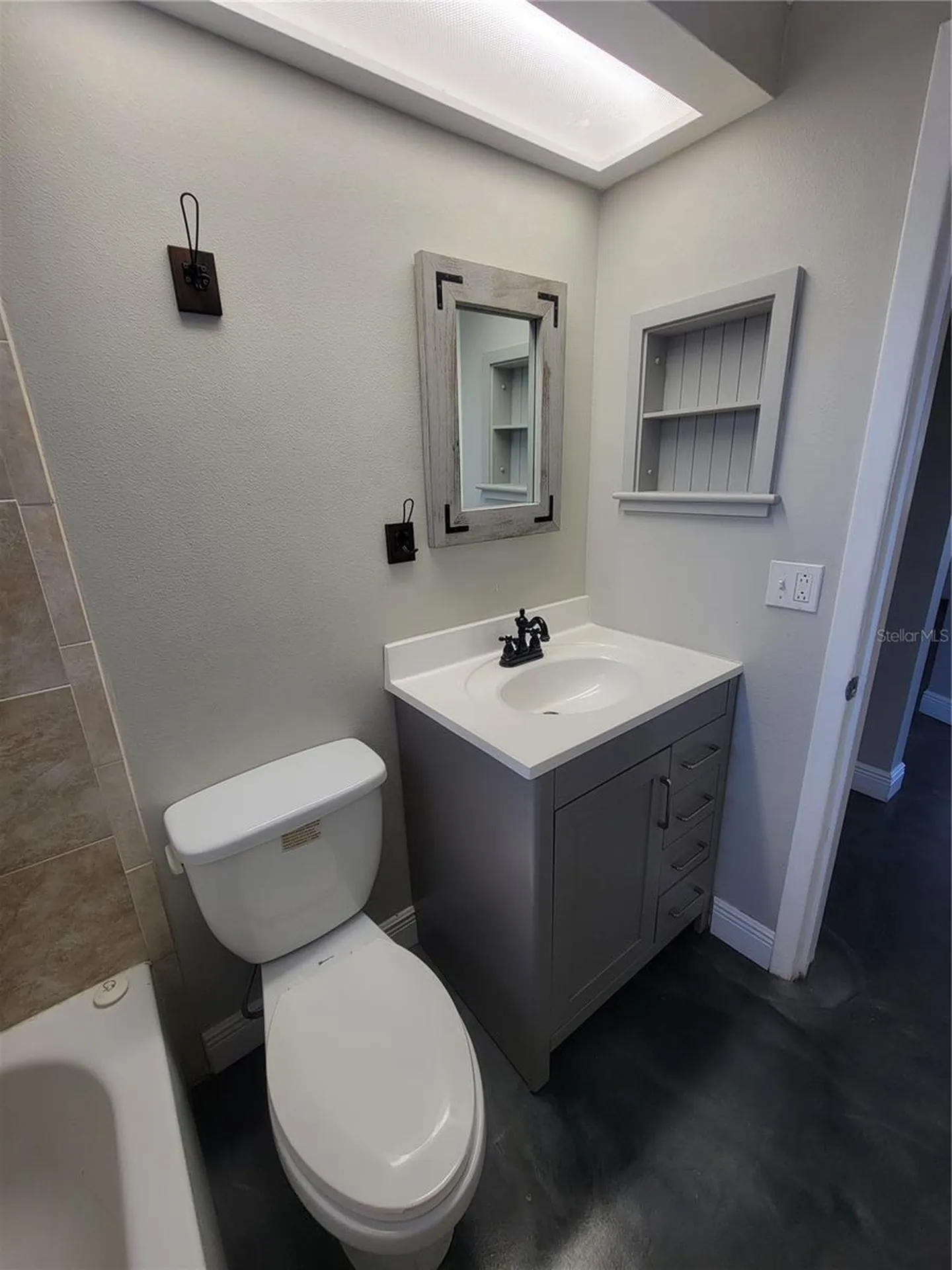 4214 Ridgefield Avenue Holiday FL 34691
