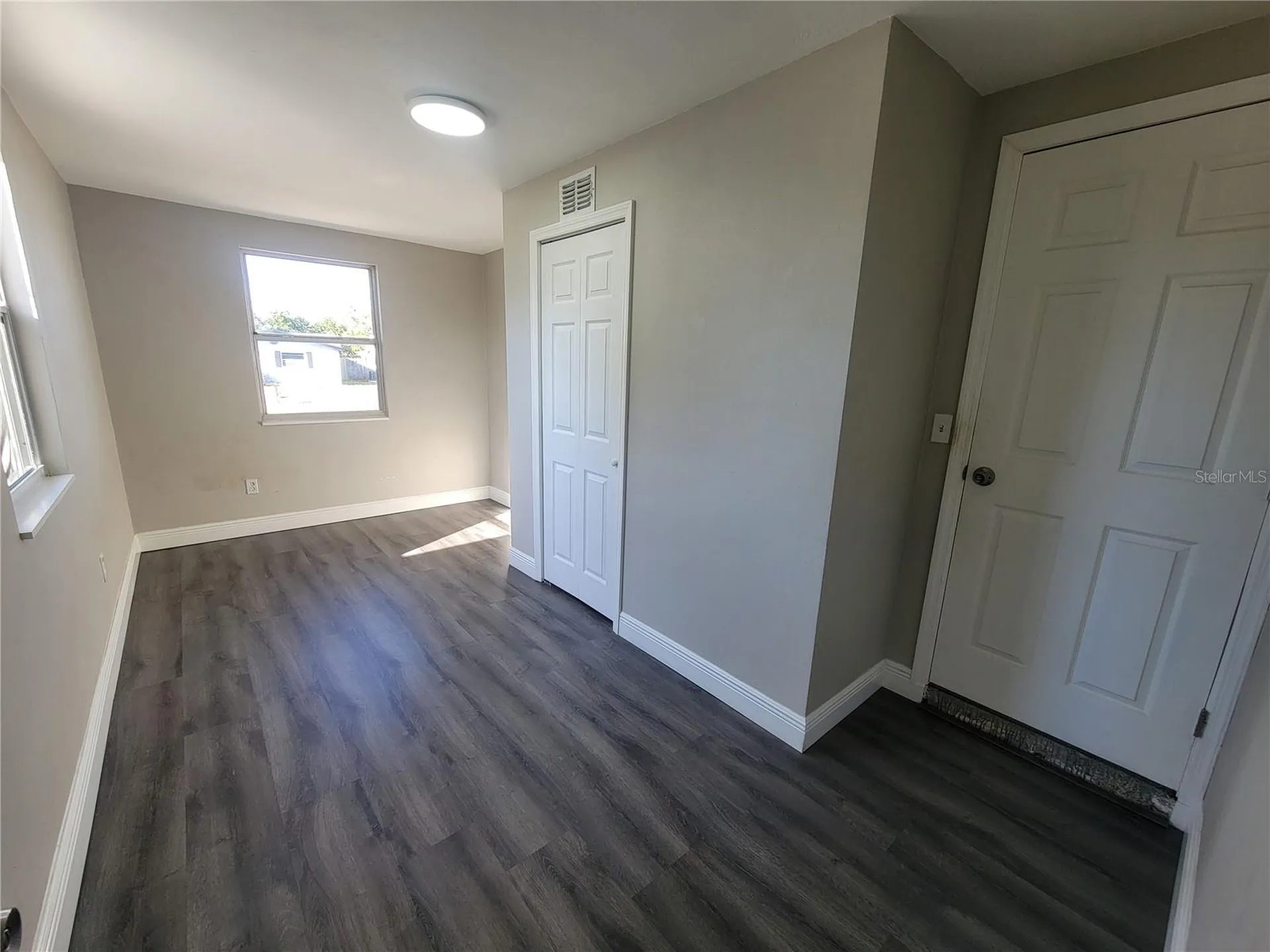 4214 Ridgefield Avenue Holiday FL 34691