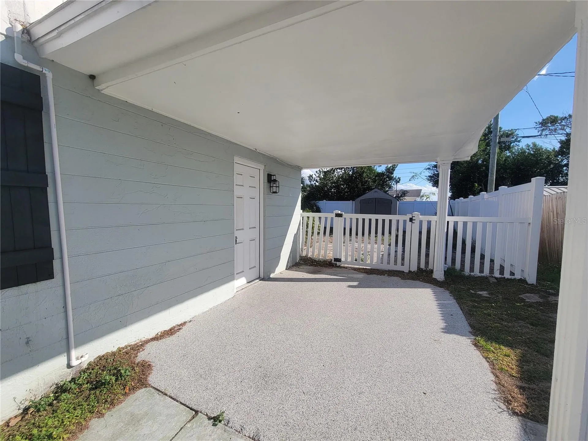 4214 Ridgefield Avenue Holiday FL 34691