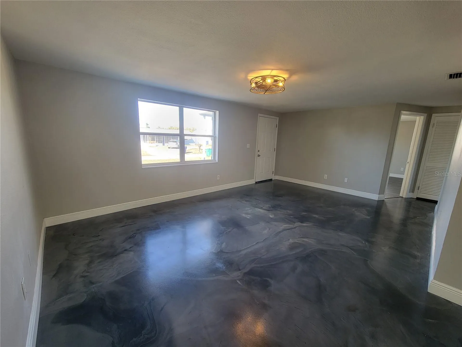 4214 Ridgefield Avenue Holiday FL 34691