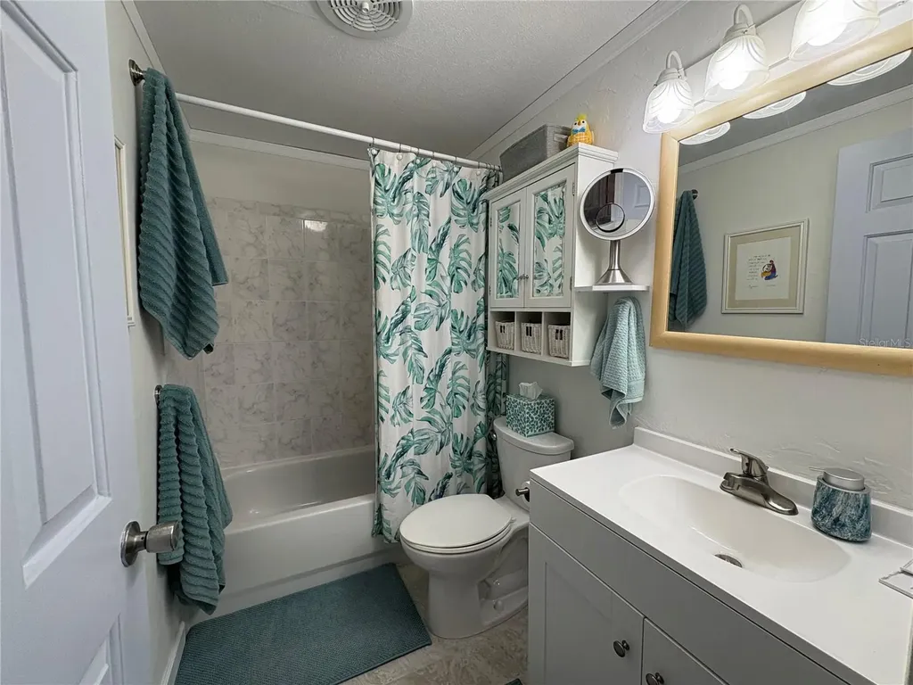 4045 Palau Drive Sarasota FL 34241
