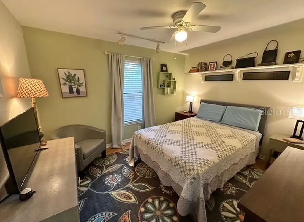 4045 Palau Drive Sarasota FL 34241