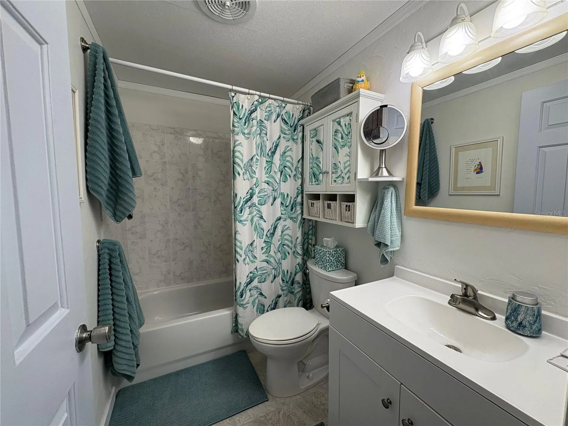 4045 Palau Drive Sarasota FL 34241