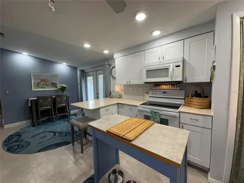4045 Palau Drive Sarasota FL 34241
