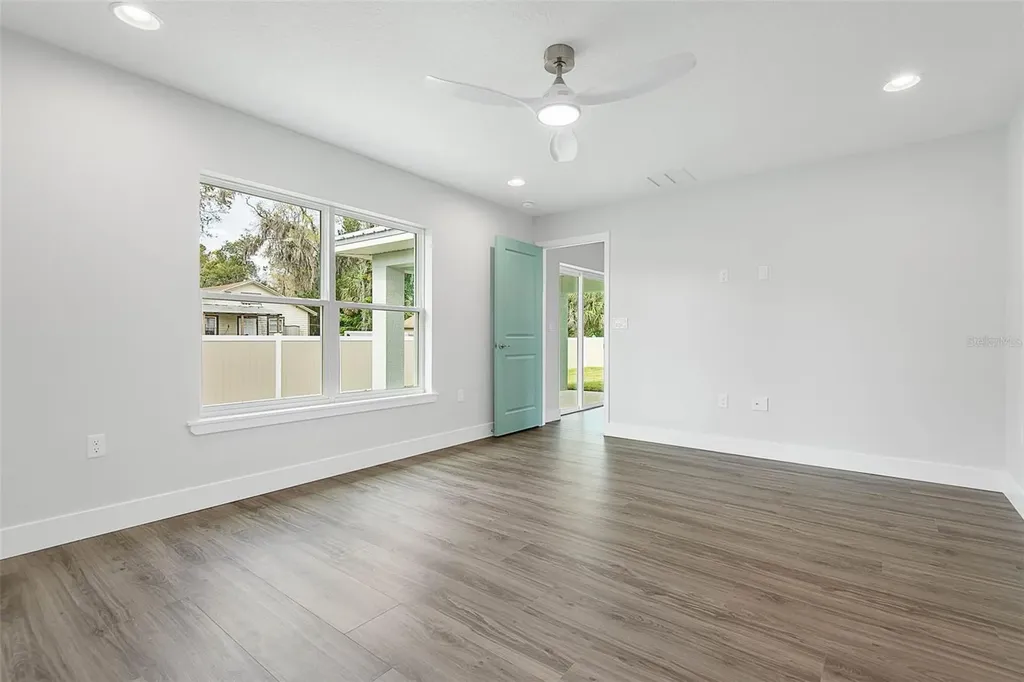 261 S Main Street Bunnell FL 32110