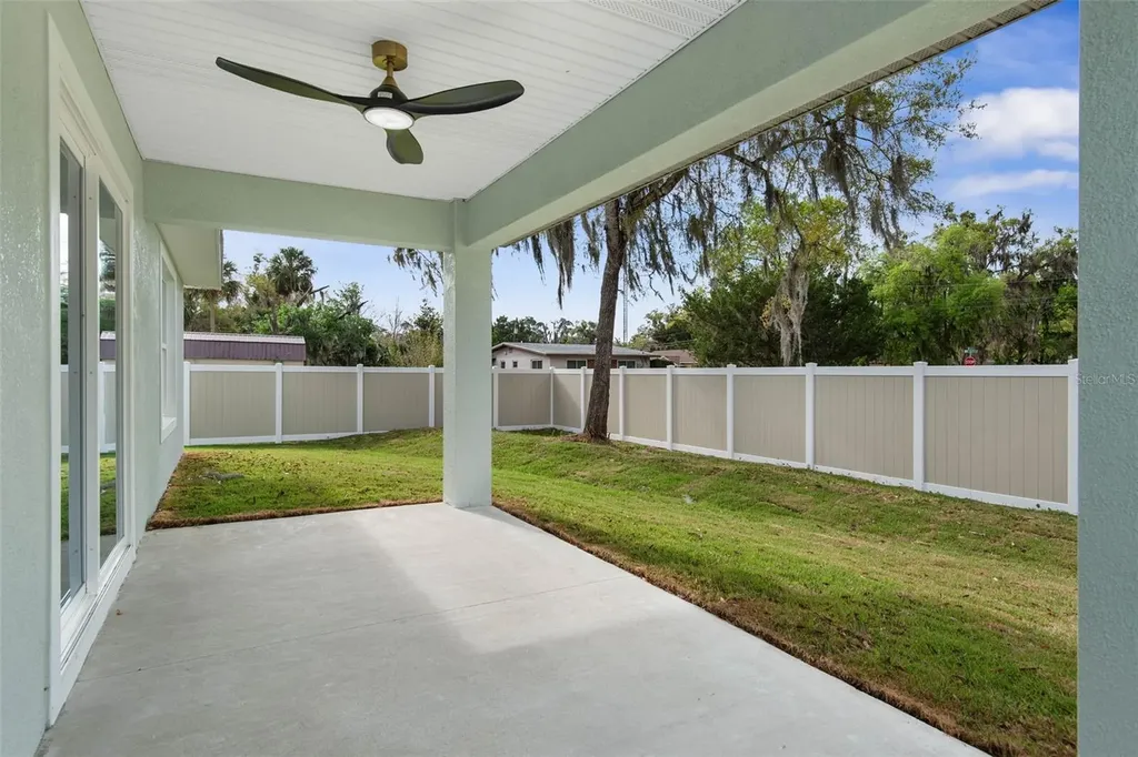 261 S Main Street Bunnell FL 32110