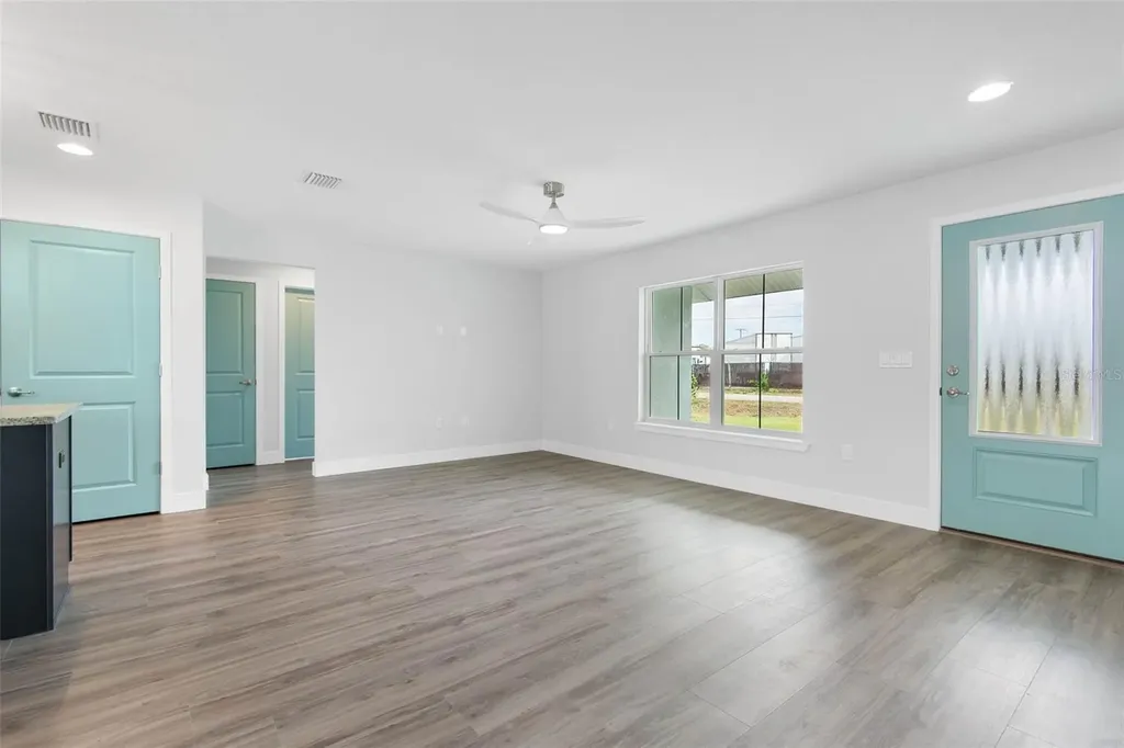 261 S Main Street Bunnell FL 32110