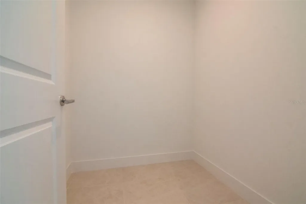 3015 S Ysabella Avenue Tampa FL 33629