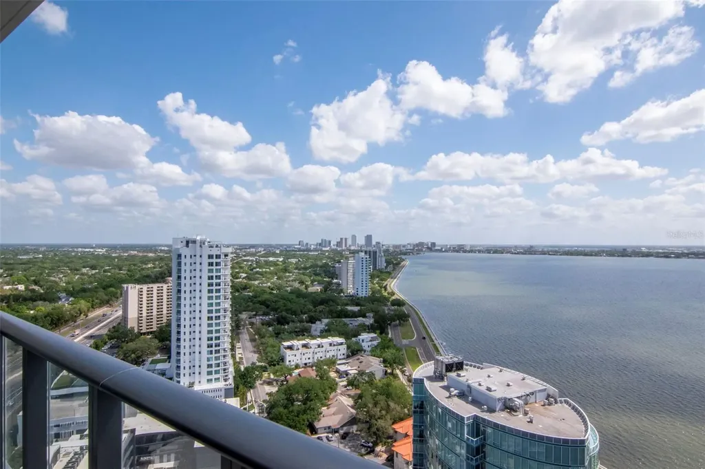 3015 S Ysabella Avenue Tampa FL 33629