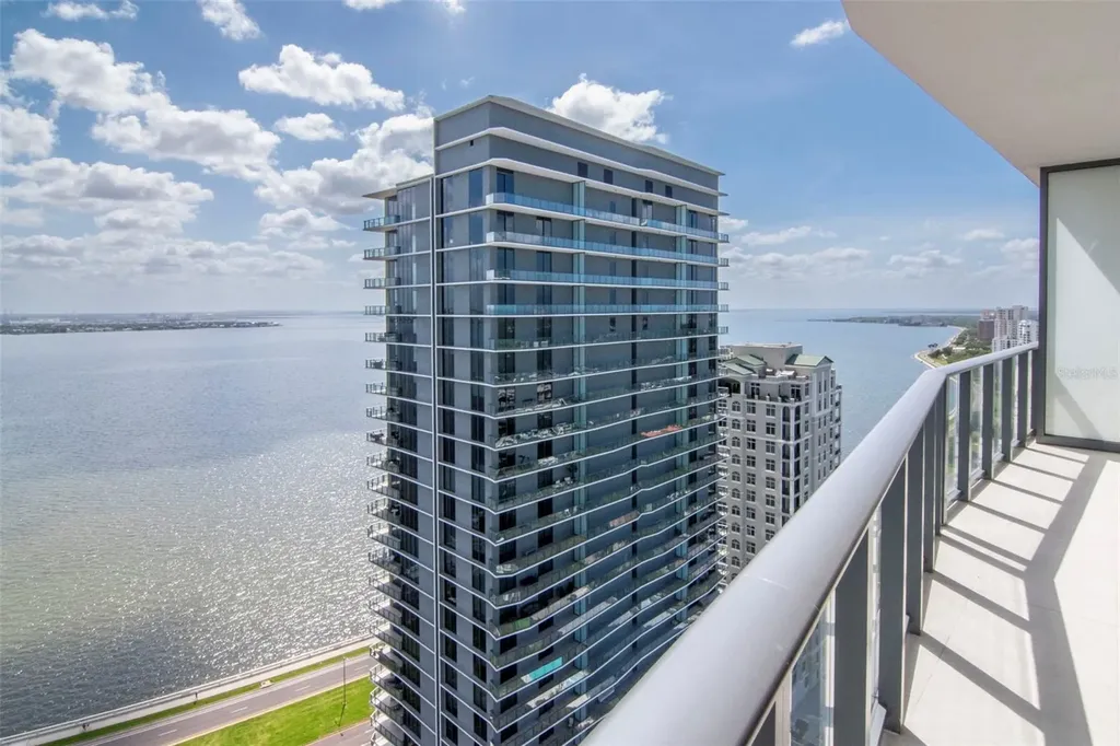 3015 S Ysabella Avenue Tampa FL 33629