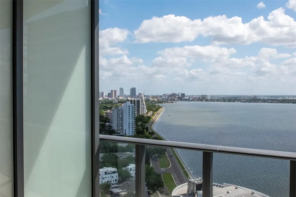 3015 S Ysabella Avenue Tampa FL 33629