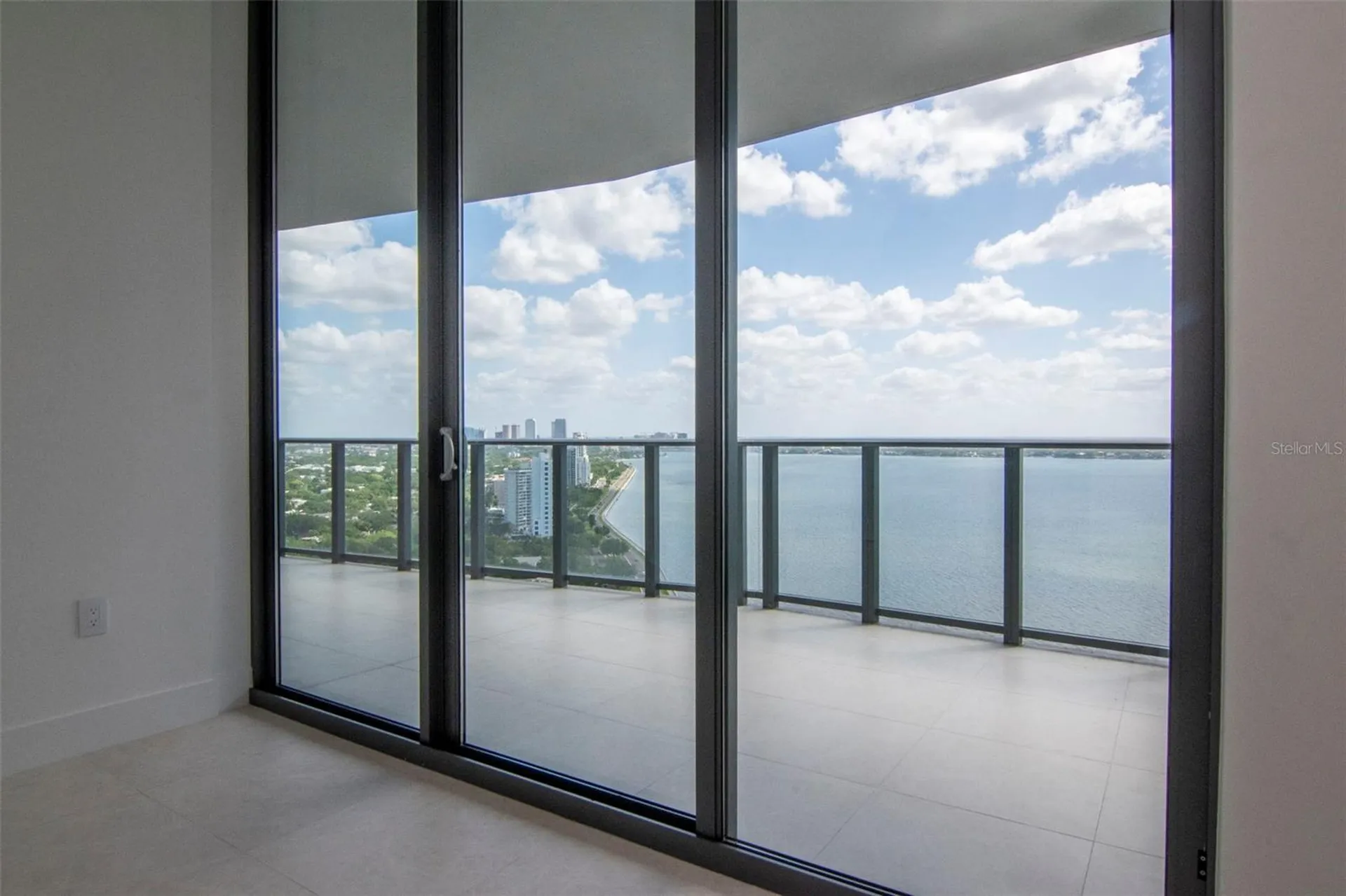 3015 S Ysabella Avenue Tampa FL 33629