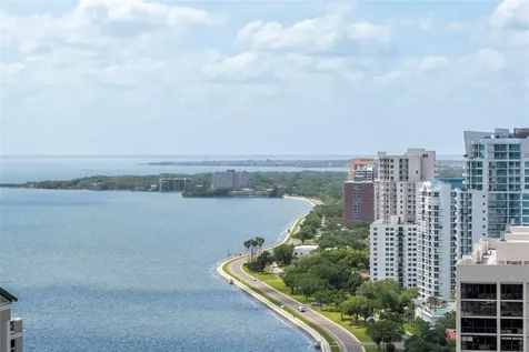 3015 S Ysabella Avenue Tampa FL 33629