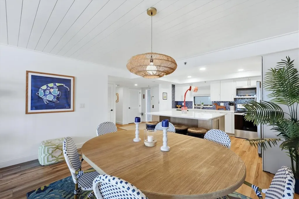 1001 Benjamin Franklin Drive Sarasota FL 34236