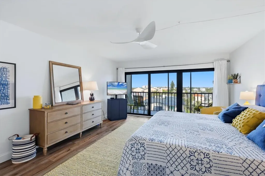 1001 Benjamin Franklin Drive Sarasota FL 34236