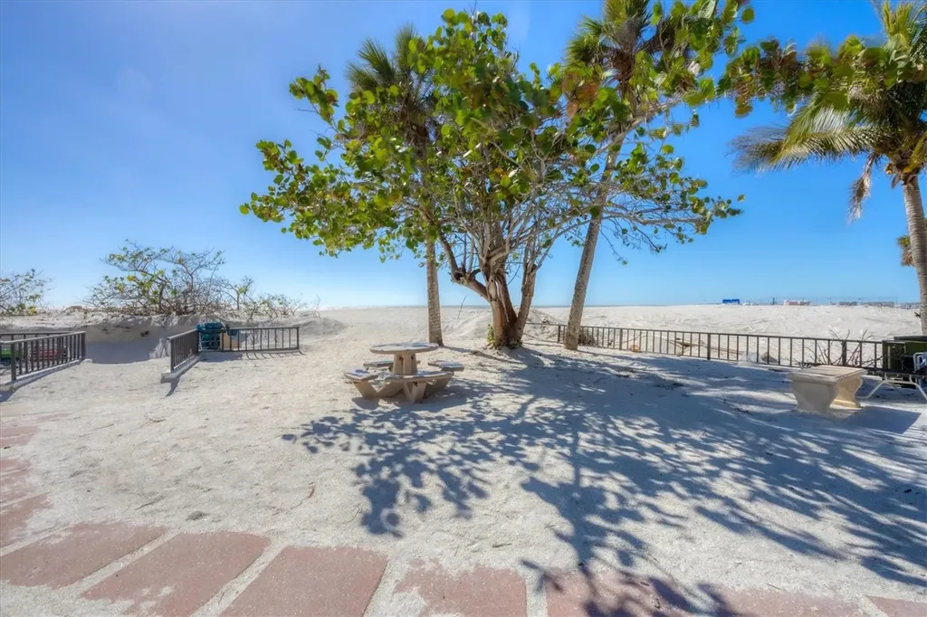1001 Benjamin Franklin Drive Sarasota FL 34236